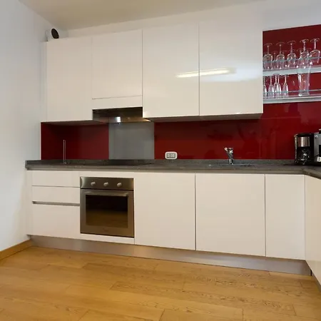 Sleeps 4 Pool Air Con T421963 Apartment *